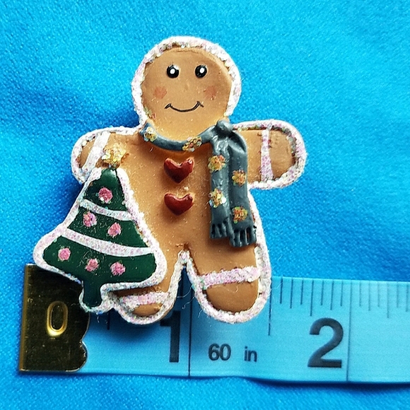 Gingerbread Man Winter Holiday Pin Brooch - Picture 3 of 4